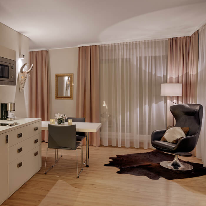 atgra02-penthouse-suite