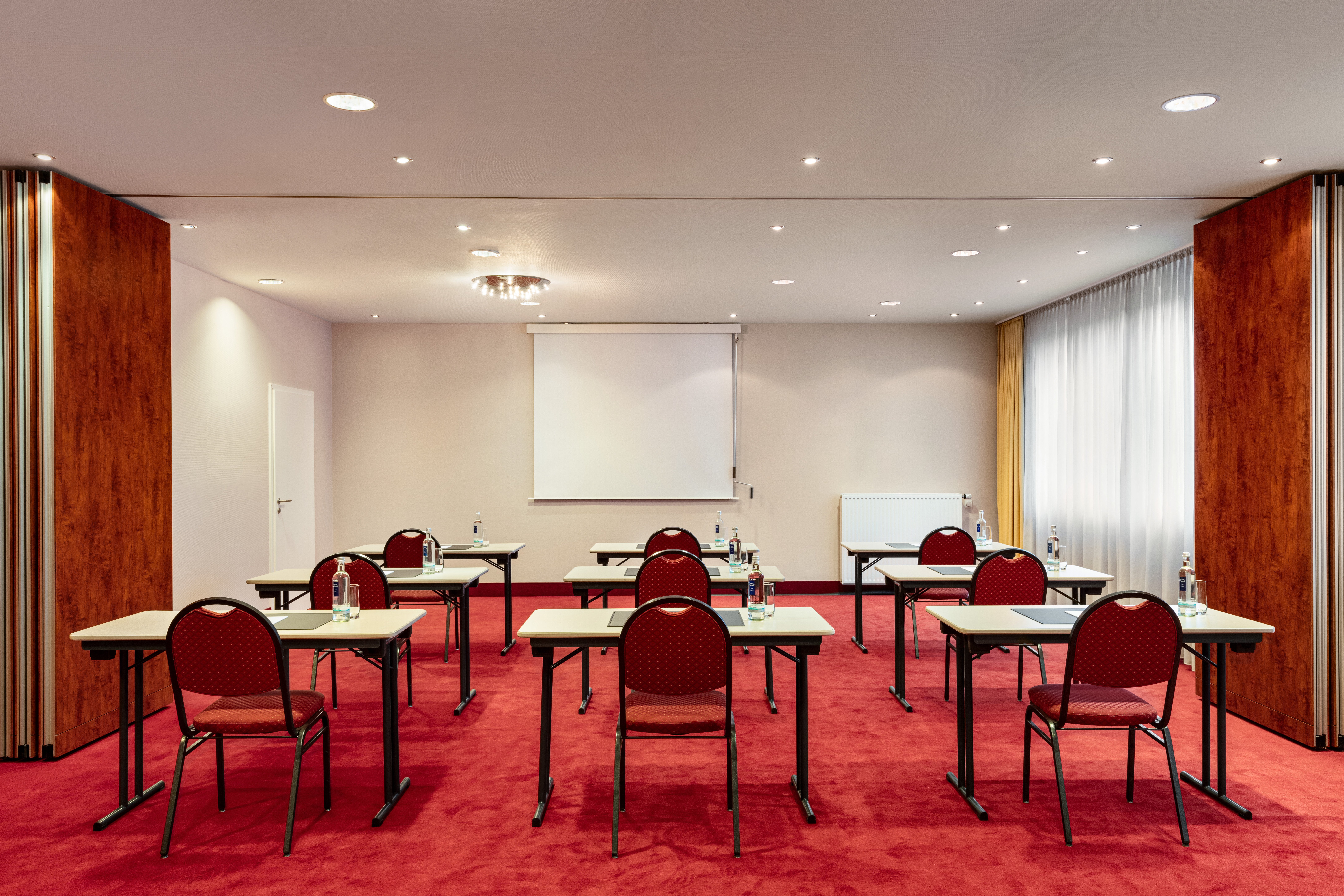 Amedia_Hotel_Frankfurt_Russelsheim_Meeting_Room 