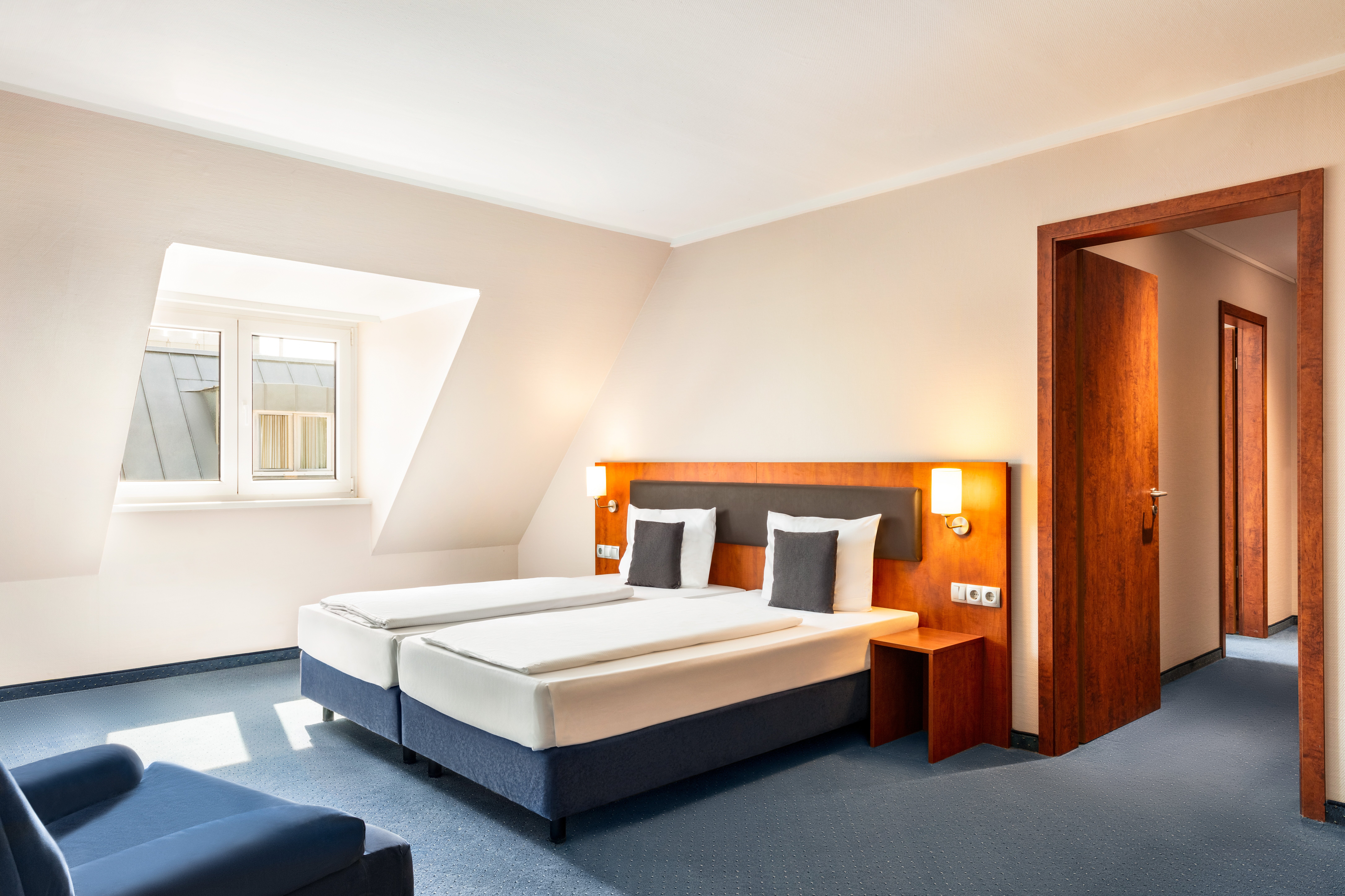 Amedia_Hotel_Frankfurt_Russelsheim_Komfort_Plus_Zimmer