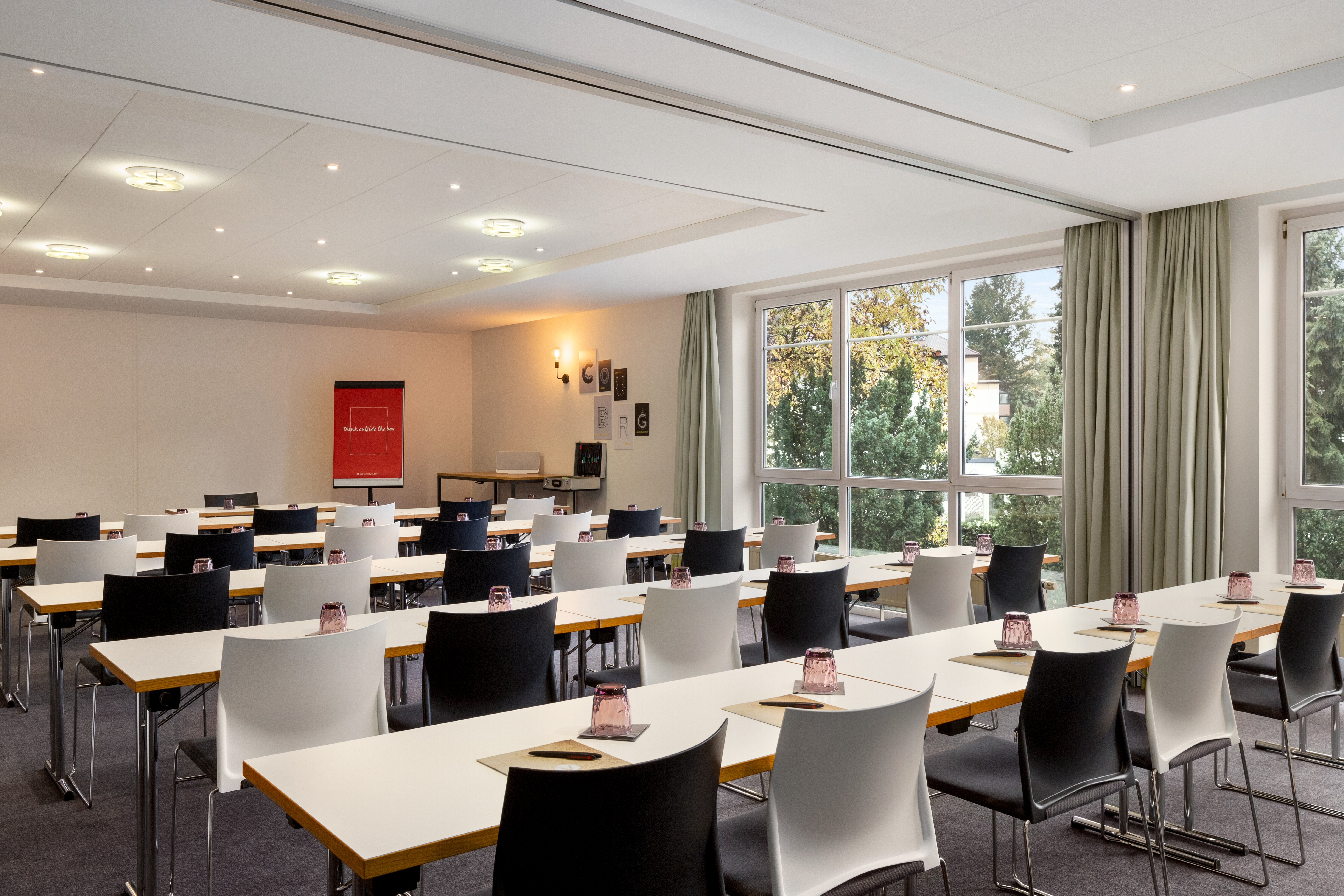 Vienna_House_Easy_by_Wyndham_Coburg_Meeting_Room