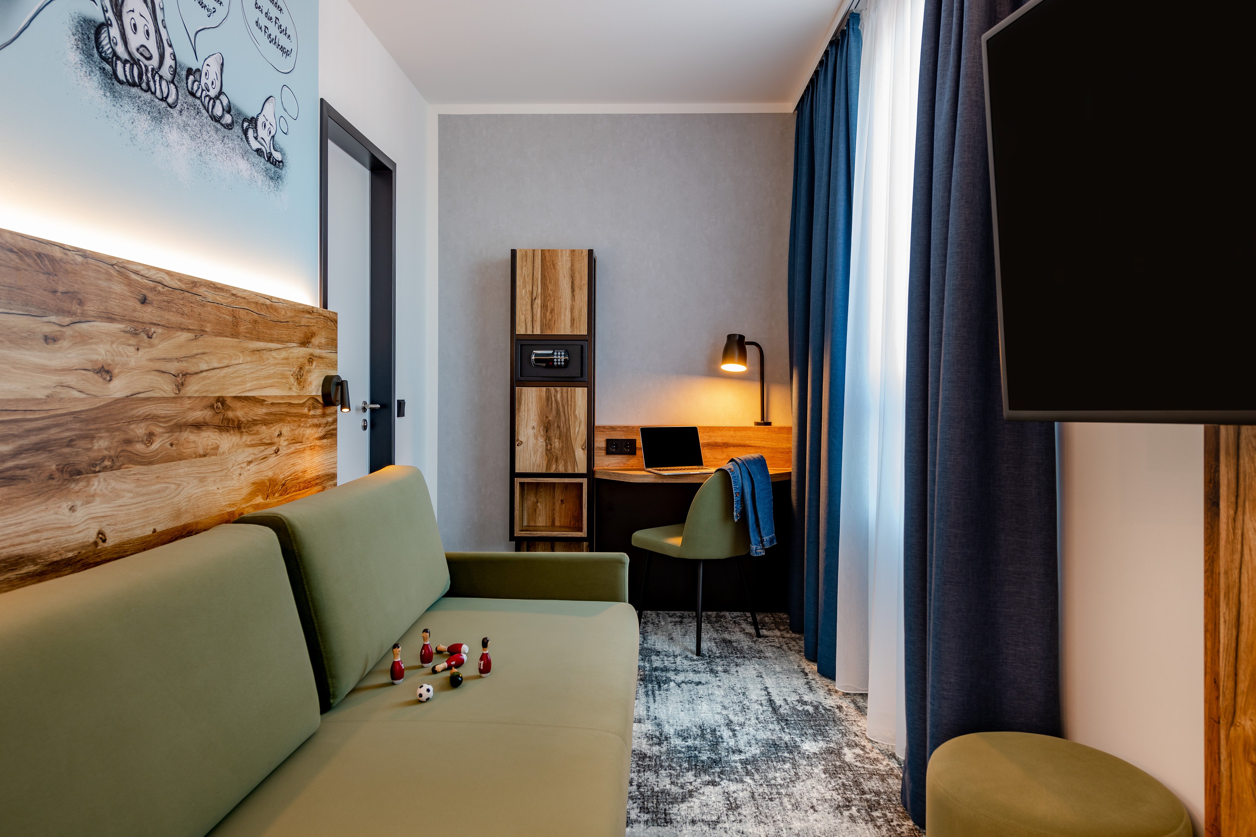 Ibis_Styles_Hamburg-Barmbek_Family_Room_With_Sofabed